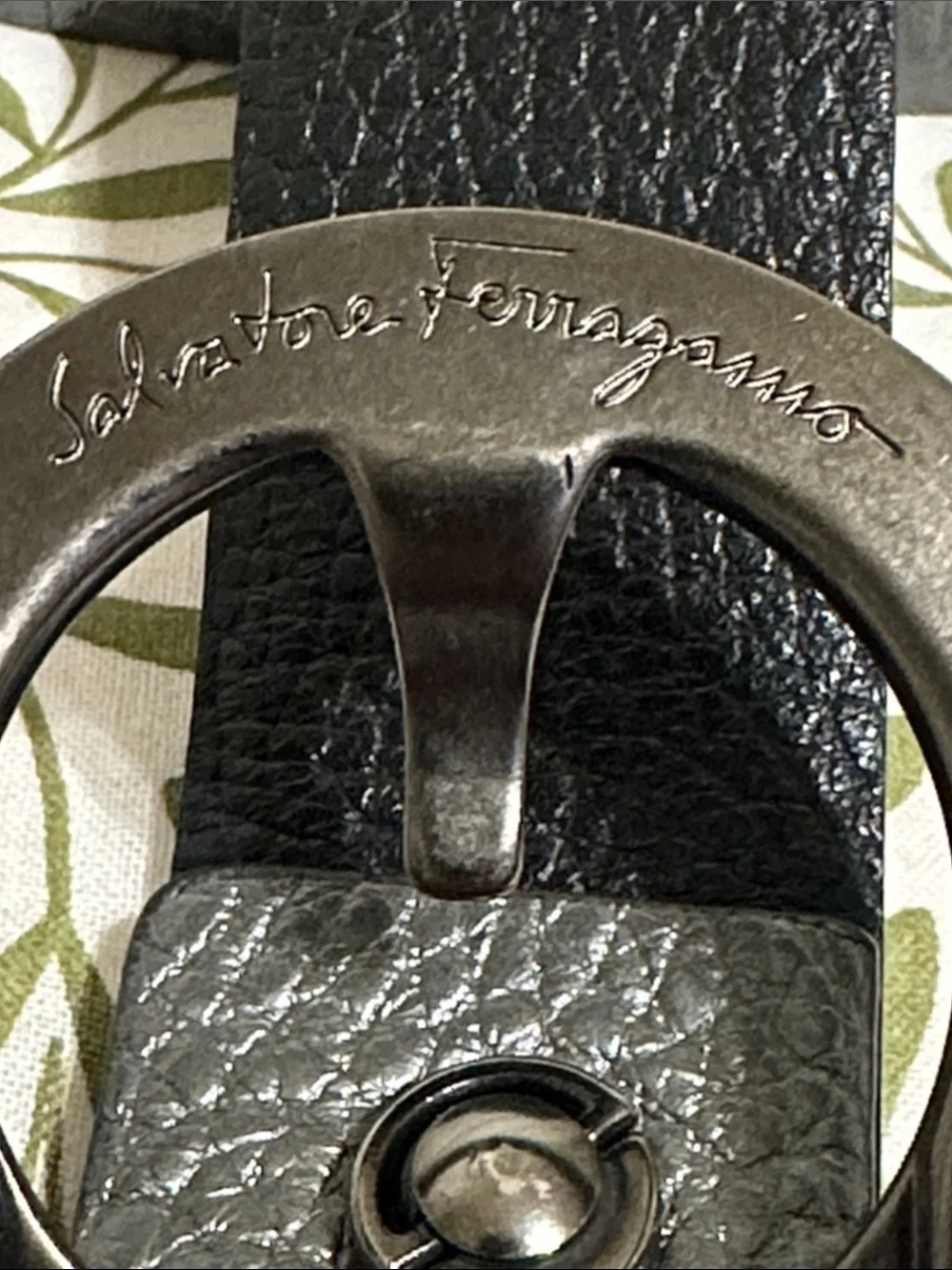 Salvatore Ferragamo Unisex Metallic Gray Leather Belt with Signature Ring Buckle